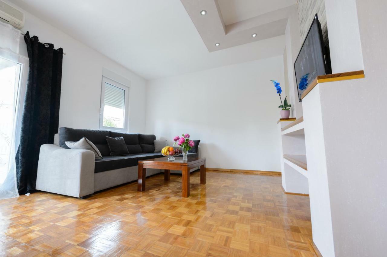 Apartment Ana 4+2 Makarska Eksteriør billede